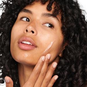 Clinique Hydrate, Protect and Glow Beauty Set